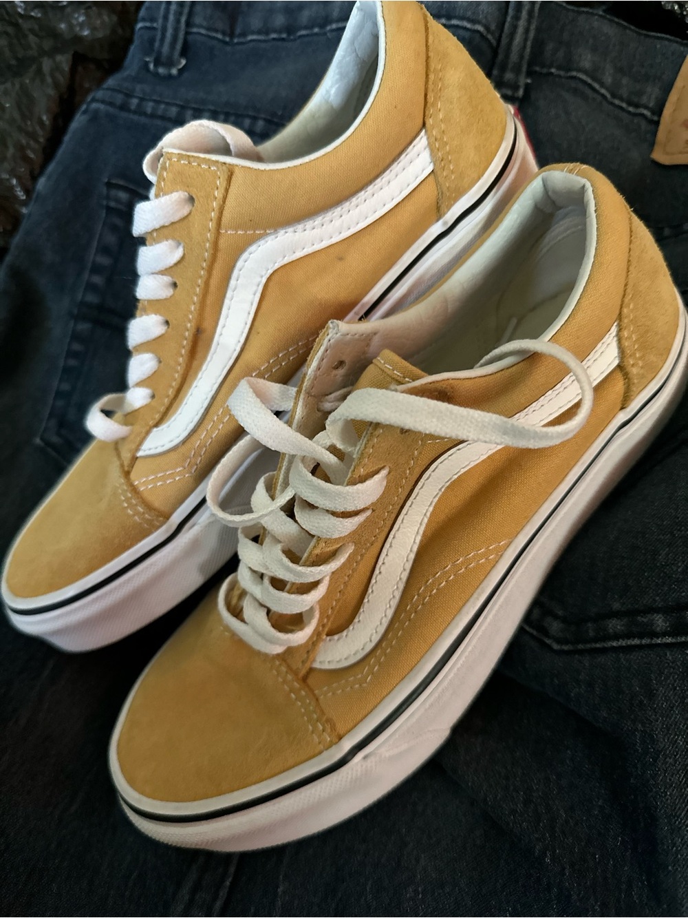 Vans OLD SKOOL SHOE YELLOW Women's 6.5